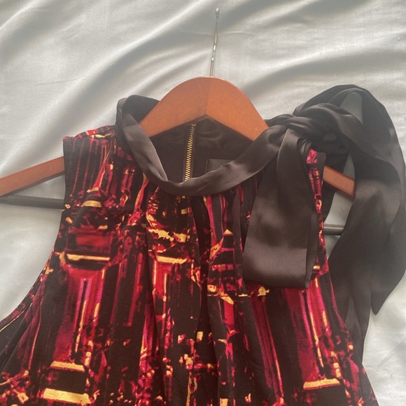 Worthington Halter tie sleeveless blouse in Medium size multi color - Picture 2 of 7